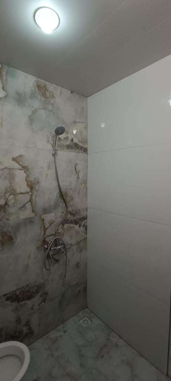 Ganja Hause Villa Bagian luar foto