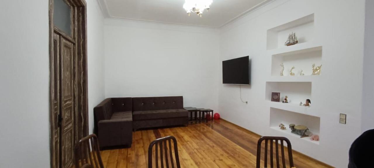 Ganja Hause Villa Bagian luar foto